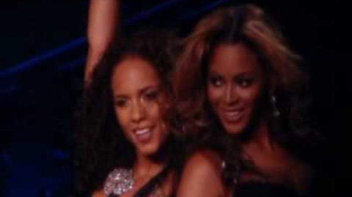 Alicia Keys & Beyonce perform at MSG | VladTV