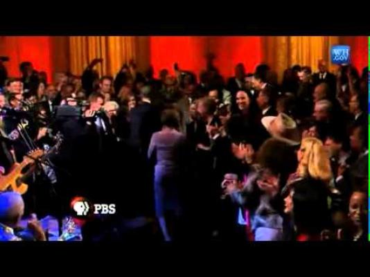 president obama sings sweet home chicago