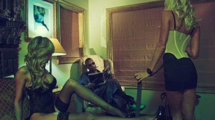 Image: Juicy J- "She Dancin" (Music Video)