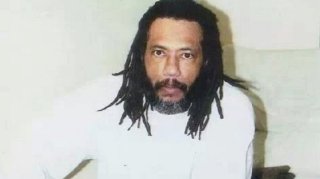 Donald Trump Commutes Sentence of Former Gangster Disciples Leader Larry Hoover