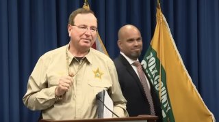 Florida Sheriff Goes Viral for Flaunting Suspect's Chain After Trafficking Bust: We Got Your Drip