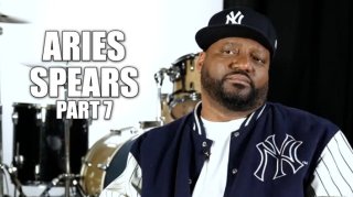 Aries Spears o J-Lo: She Looks Good for Her Age But She Can't Sing a Damn! She's Off-Key!